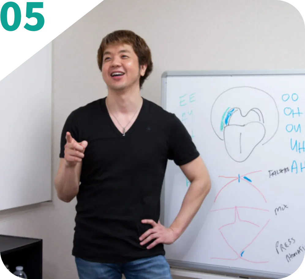 VTボイトレ大阪スタジオの初回レッスンでは再評価とフィードバックを行う